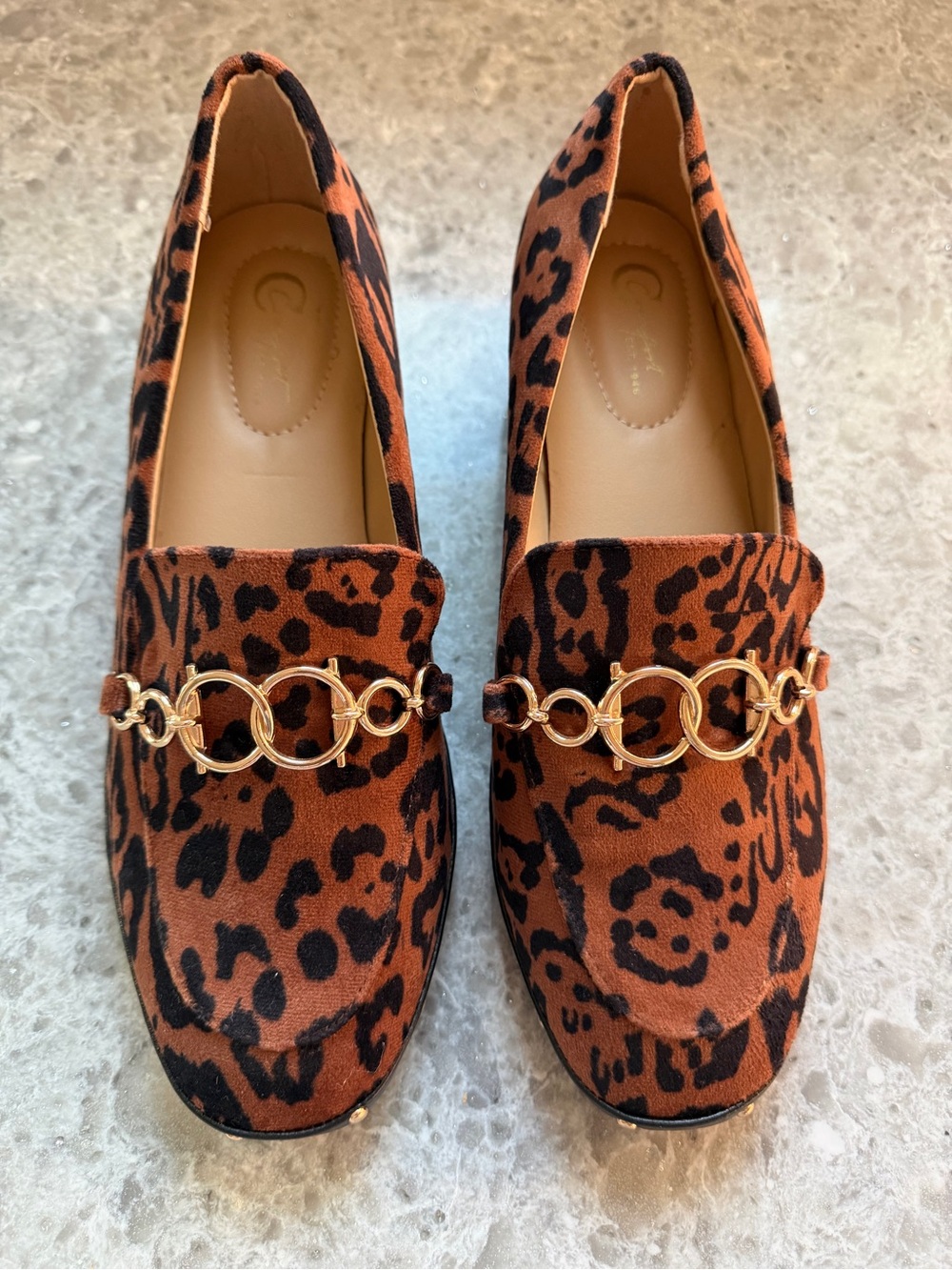 New! Comfort Loafers Block Heel Chain on Vamp Faux Suede Leopard Print Size 8